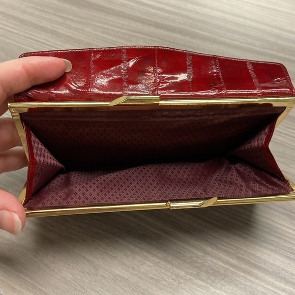 Vintage Genuine Eel Skin Kiss Lock Wallet - Picture 14 of 16